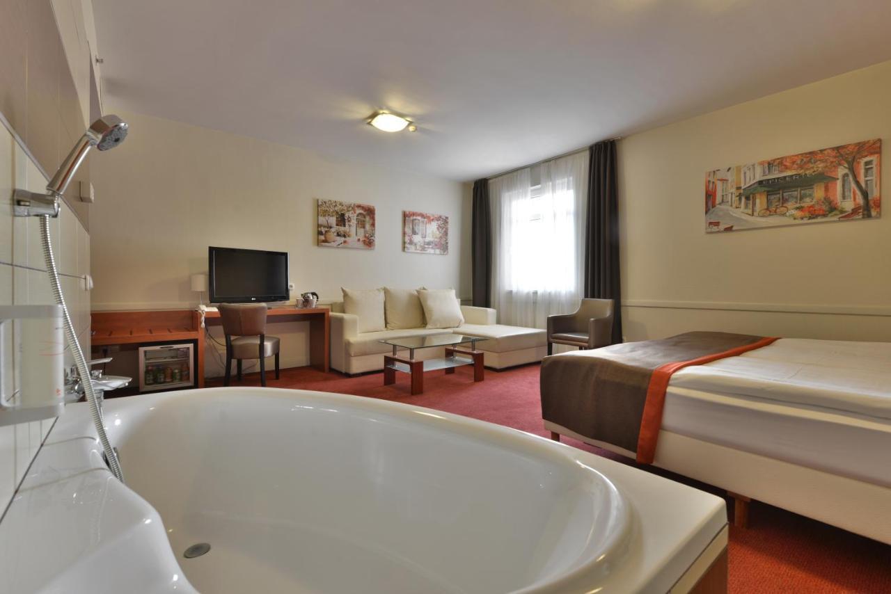 Hotel City Inn Hotel 4*